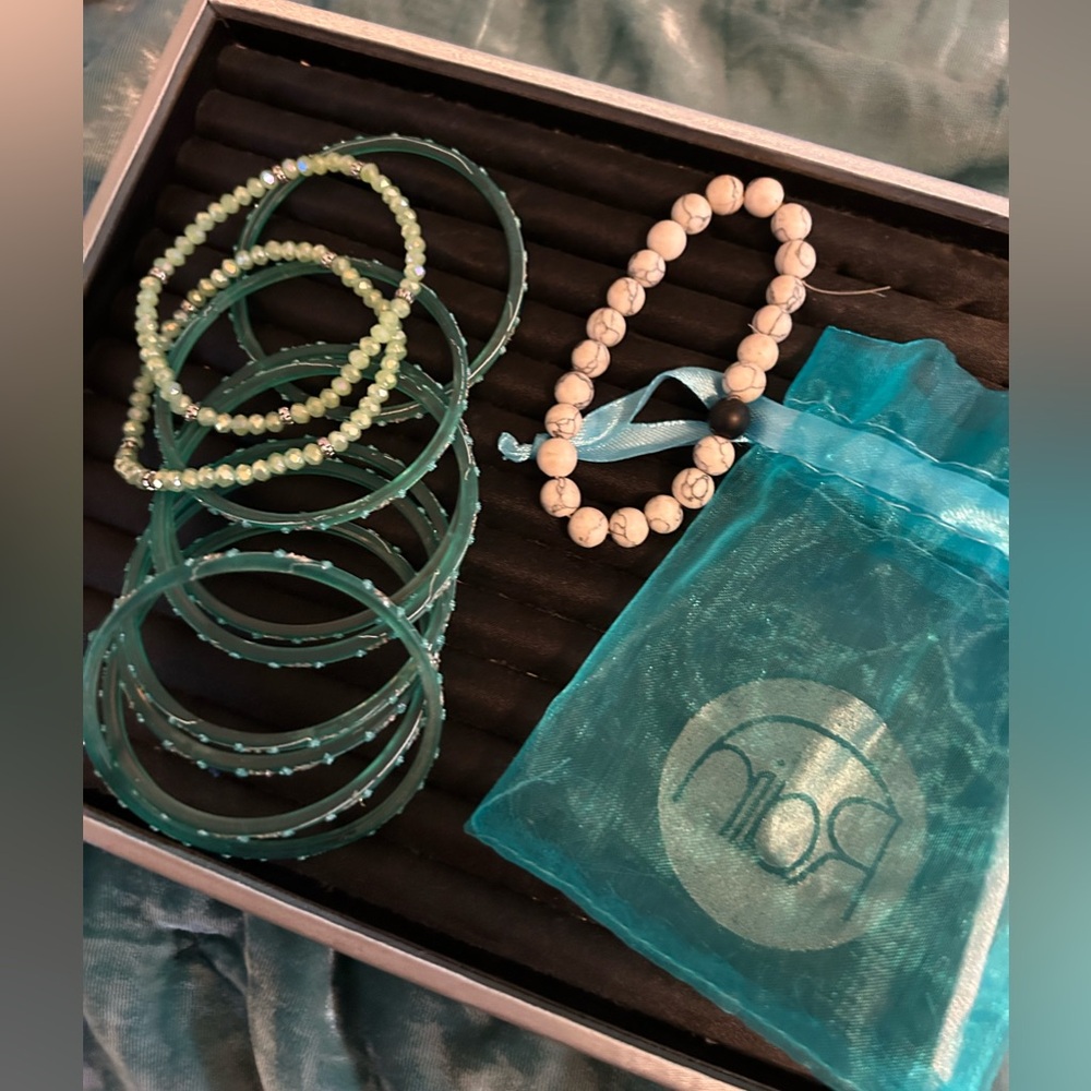 Teal and Cream Bracelet Set